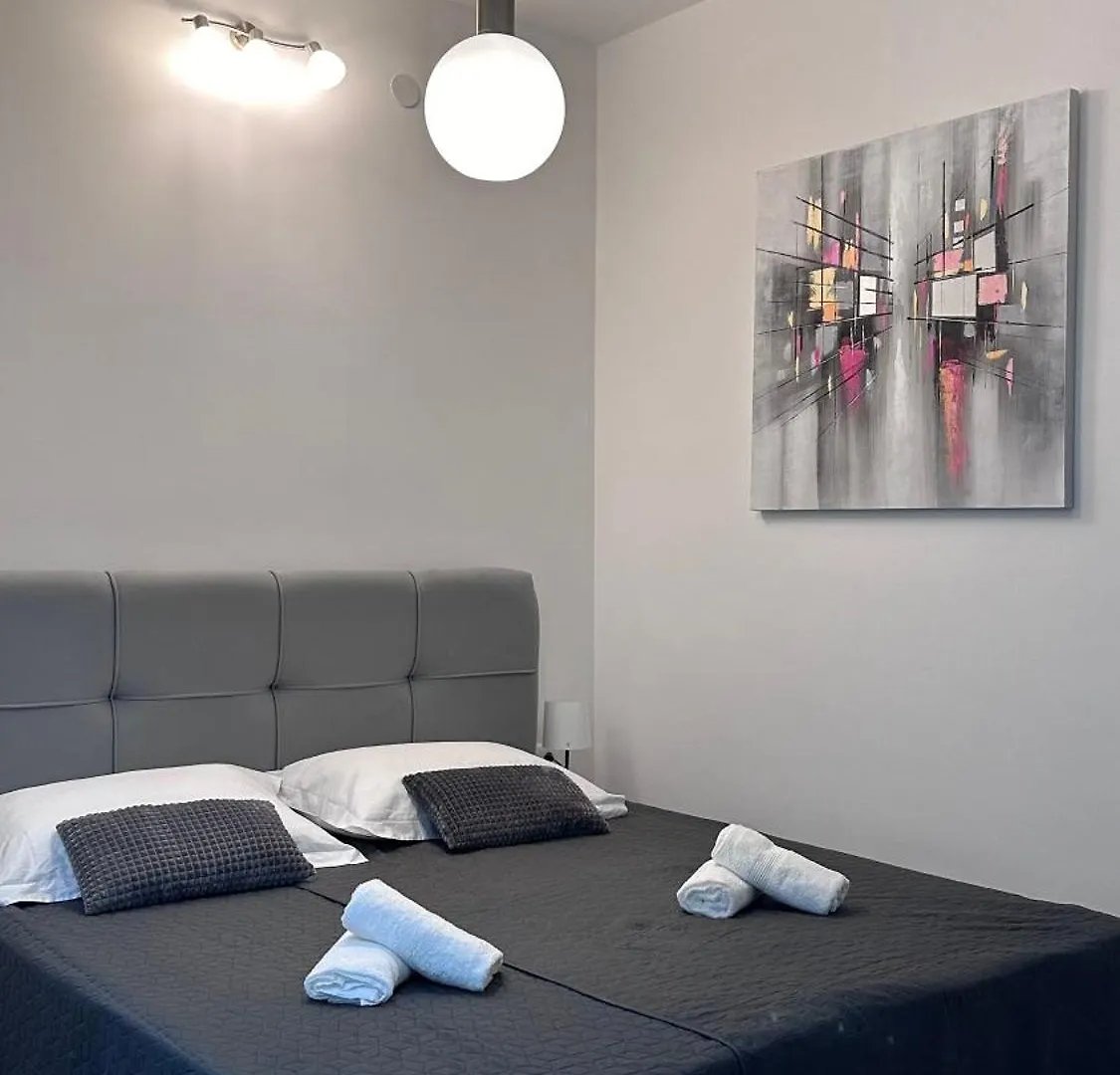 Apartment Lora Starigrad Paklenica