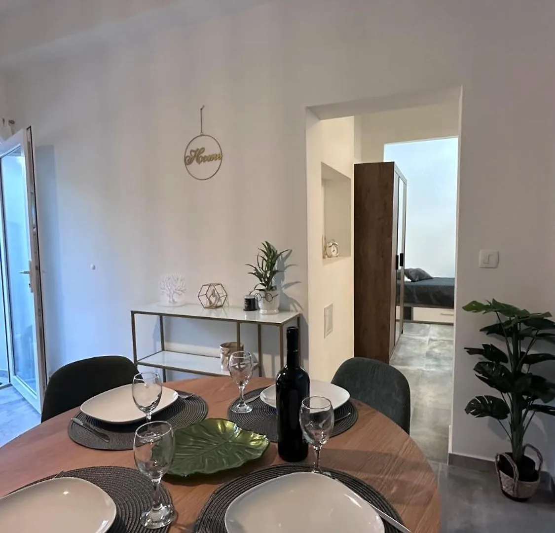 Apartment Lora Starigrad Paklenica